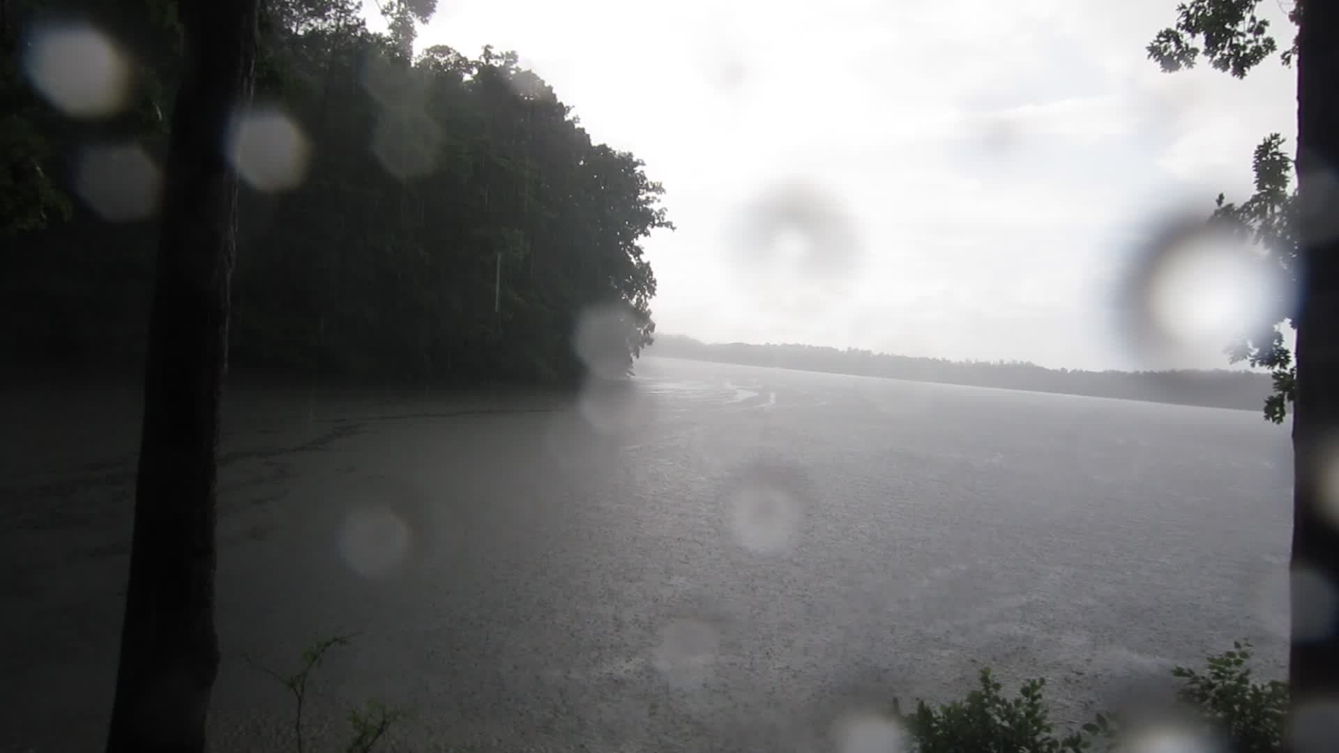 A rainy day at Brandermill
