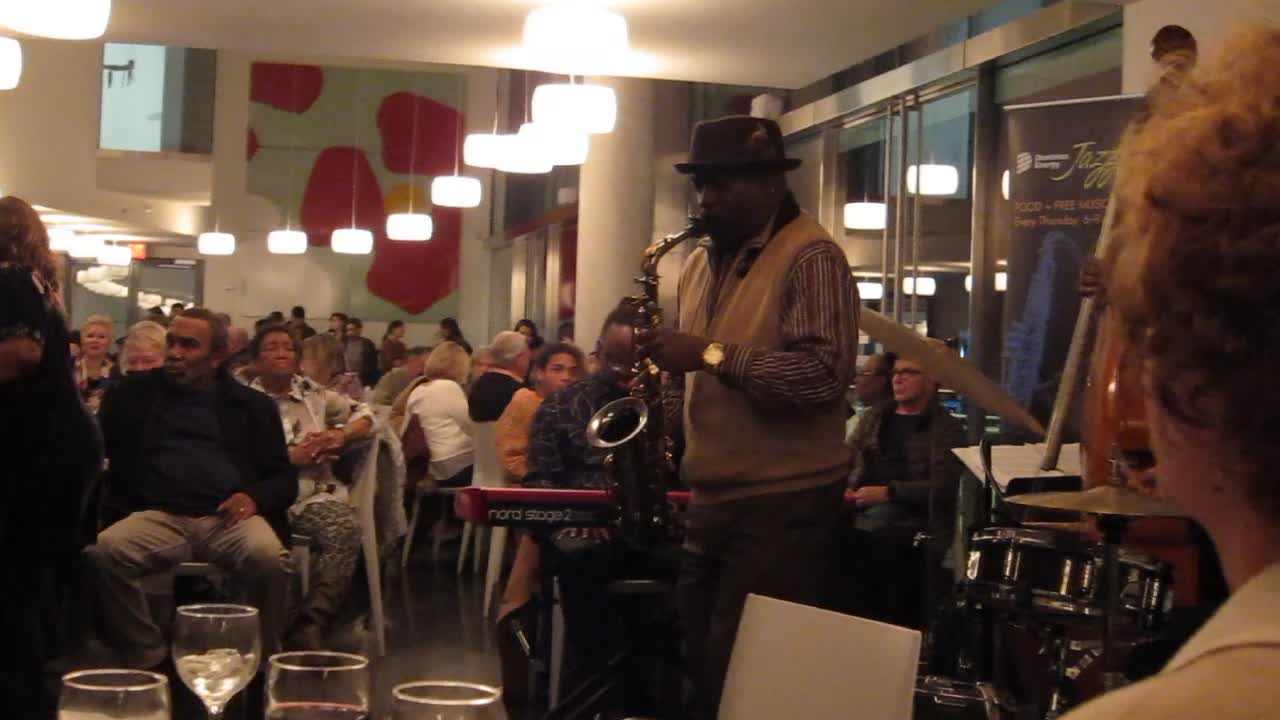 Mike Hawkins & band at the VMFA Jazz Cafe